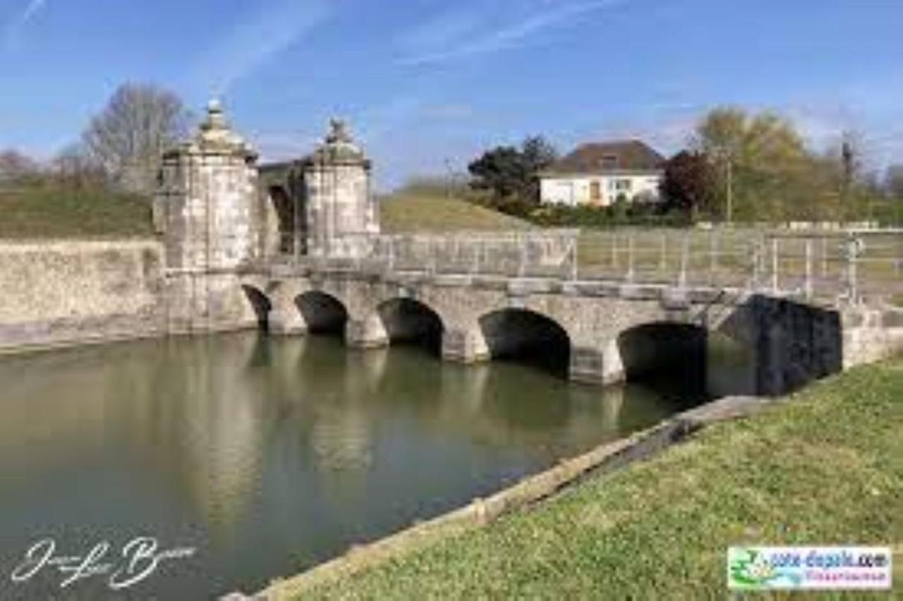 L'Etoile De Mer - Les Remparts Gravelines Eksteriør billede